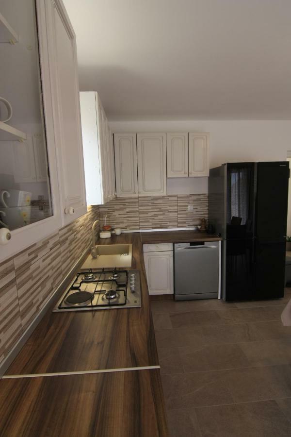 Apartmani Gordana Mali Lošinj Esterno foto